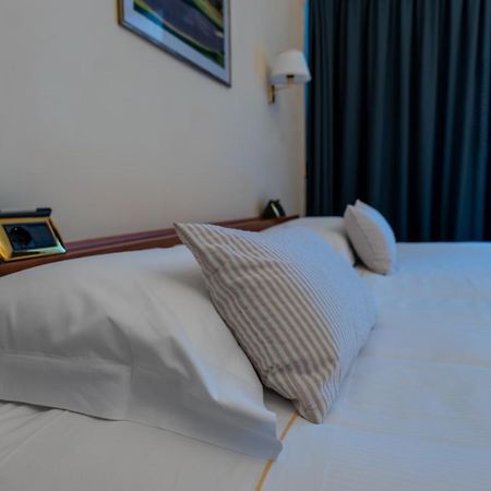 Golf Hotel La Pinetina Appiano Gentile Ngoại thất bức ảnh