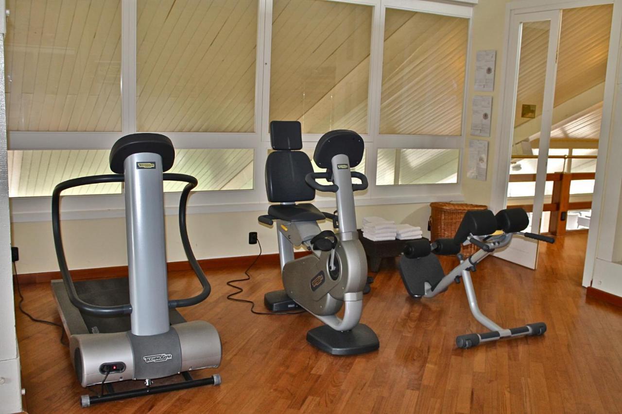 Golf Hotel La Pinetina Appiano Gentile Ngoại thất bức ảnh