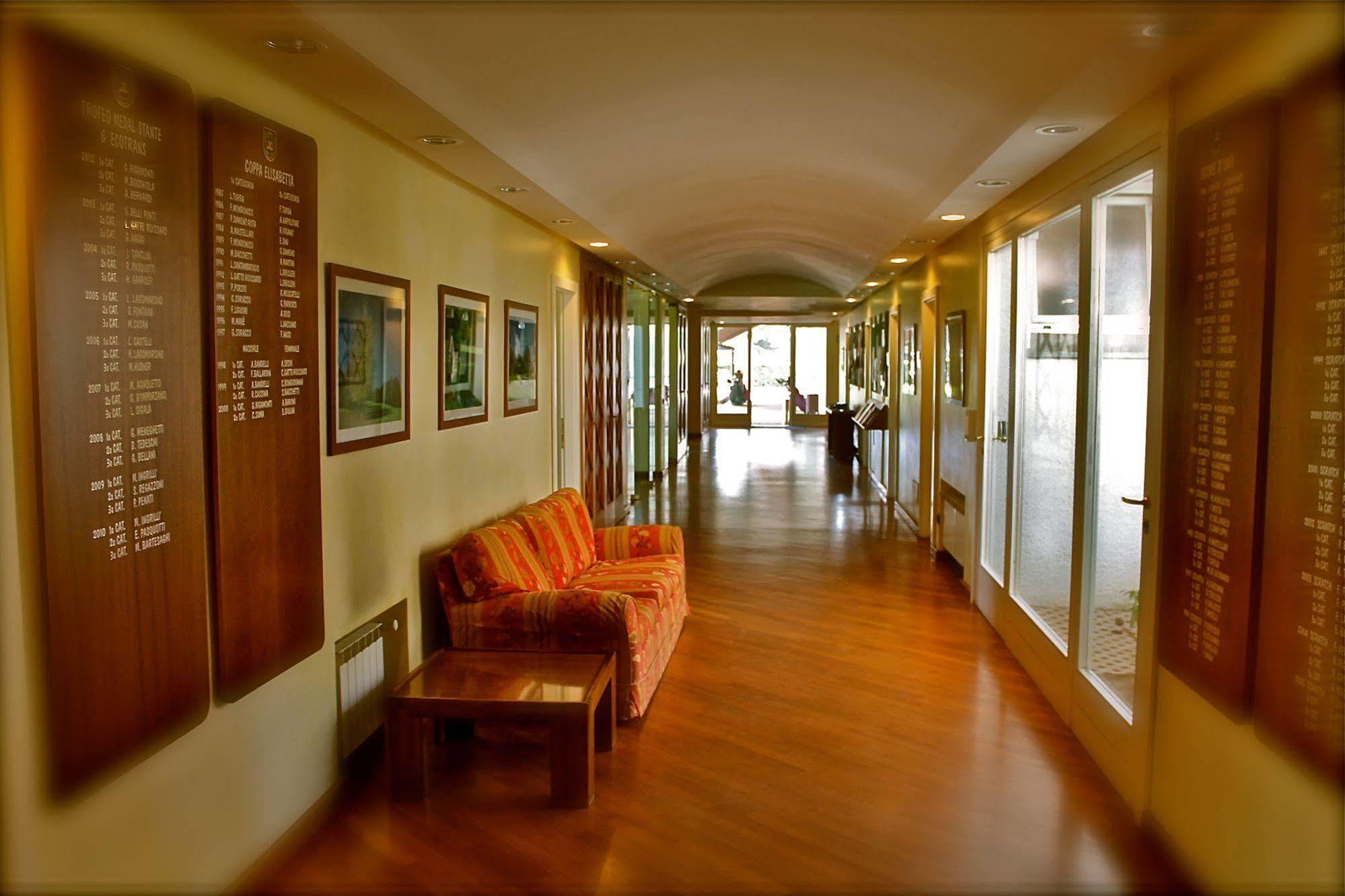Golf Hotel La Pinetina Appiano Gentile Ngoại thất bức ảnh