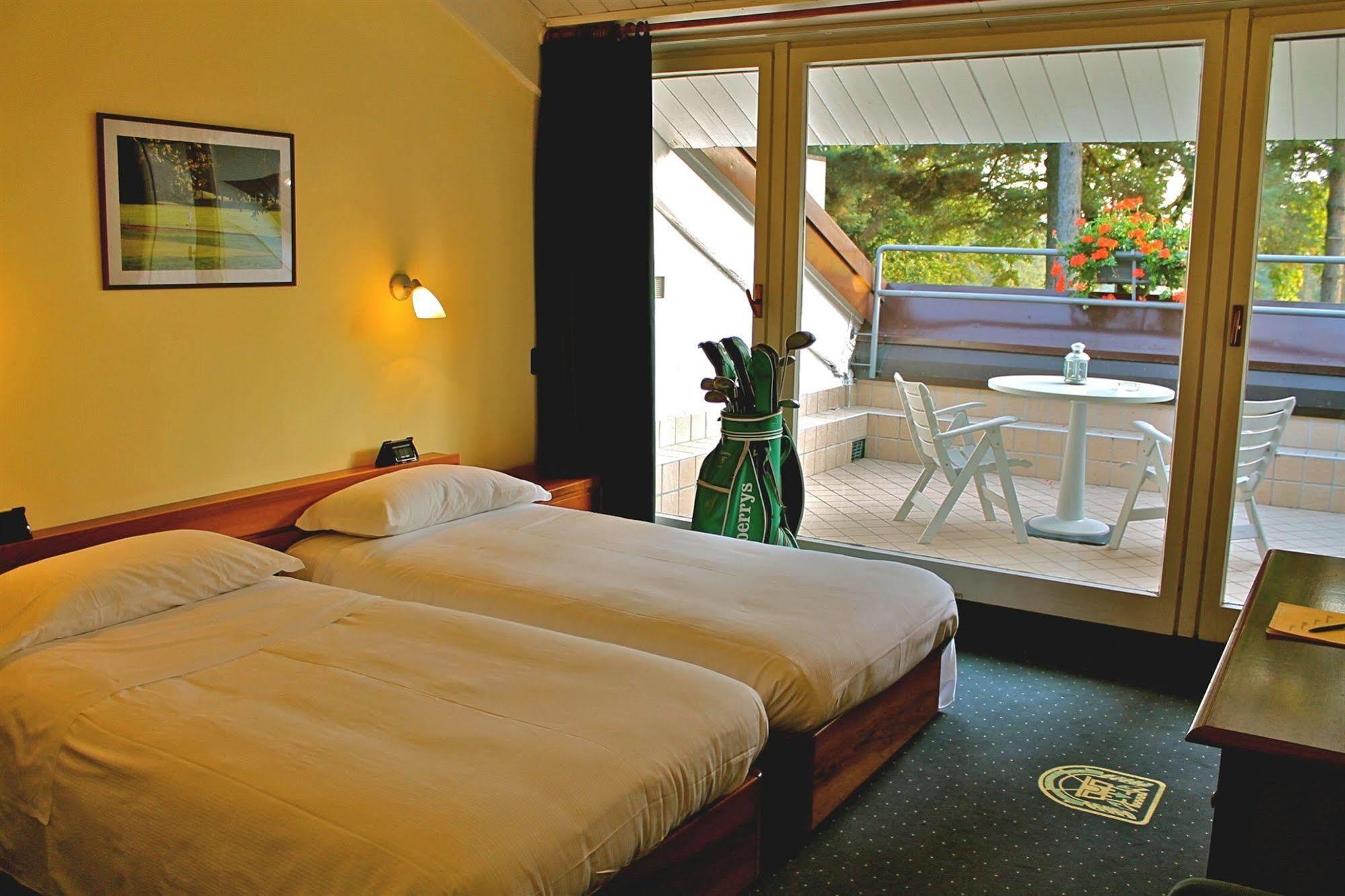 Golf Hotel La Pinetina Appiano Gentile Ngoại thất bức ảnh