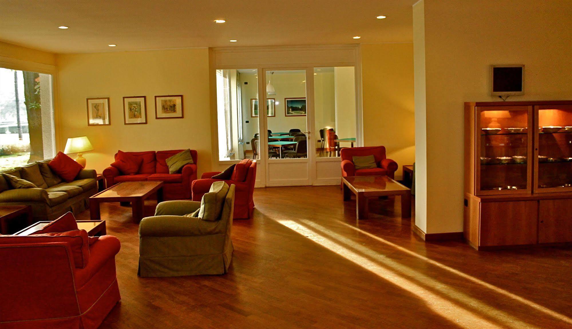 Golf Hotel La Pinetina Appiano Gentile Ngoại thất bức ảnh